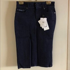 D&G denim pencil skirt
